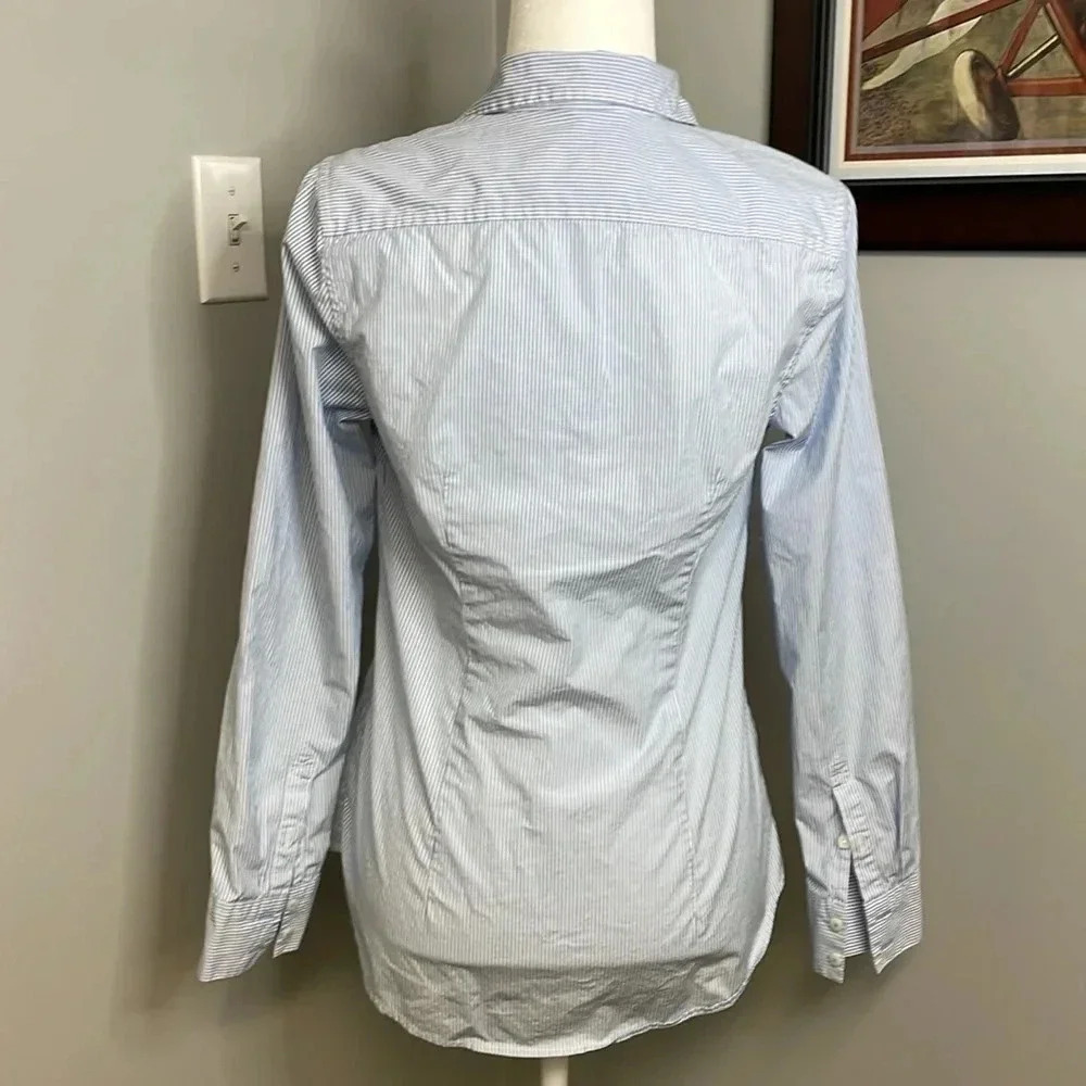 Vineyard Vines Womens Blue White Striped Classic Fit Button Down Shirt Size 4 - Picture 3 of 5